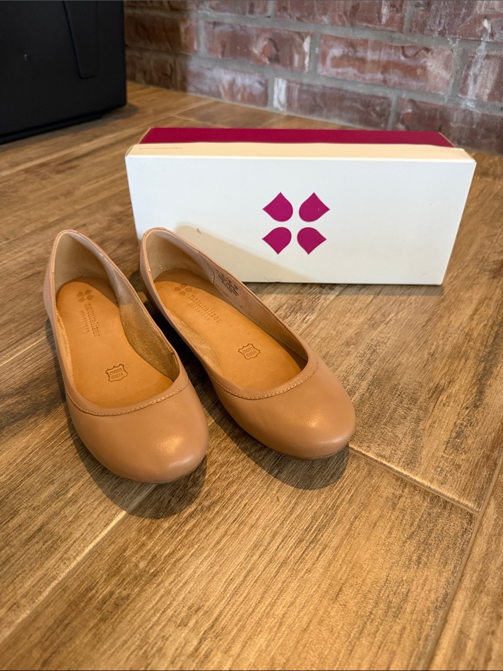 Naturalizer Women's Leather Ballet Flats - Camel Tan